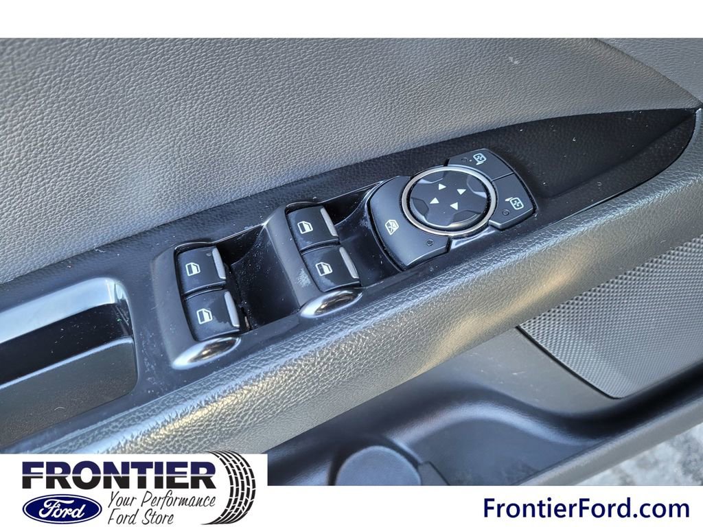 Used 2016 Ford Fusion SE w/ Equipment Group 202A image 15