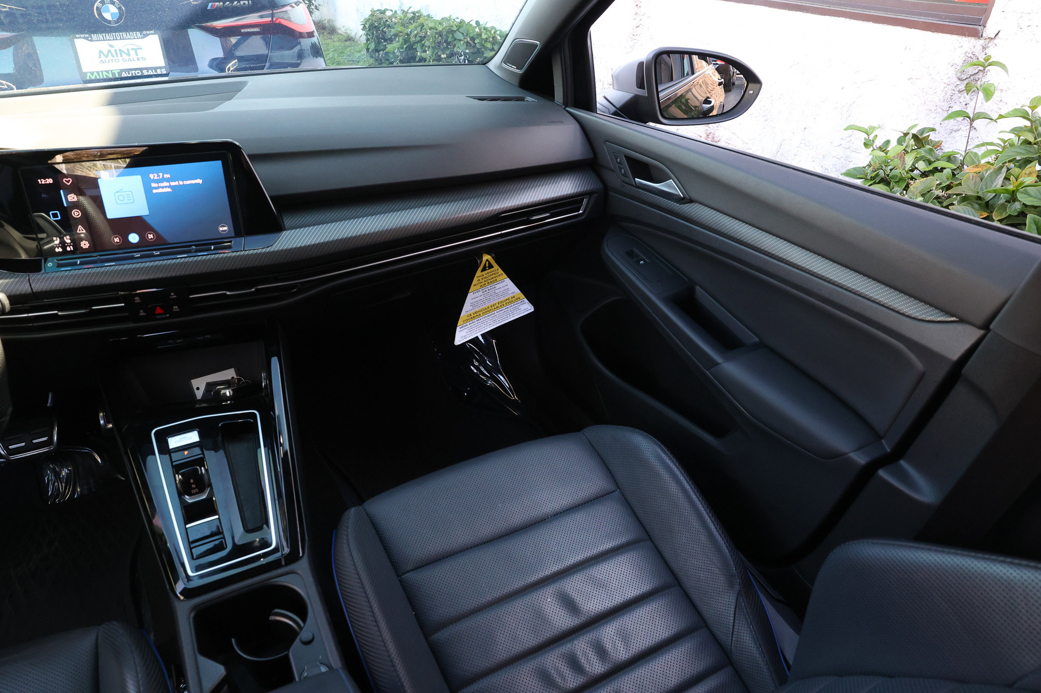 Used 2023 Volkswagen Golf R image 26