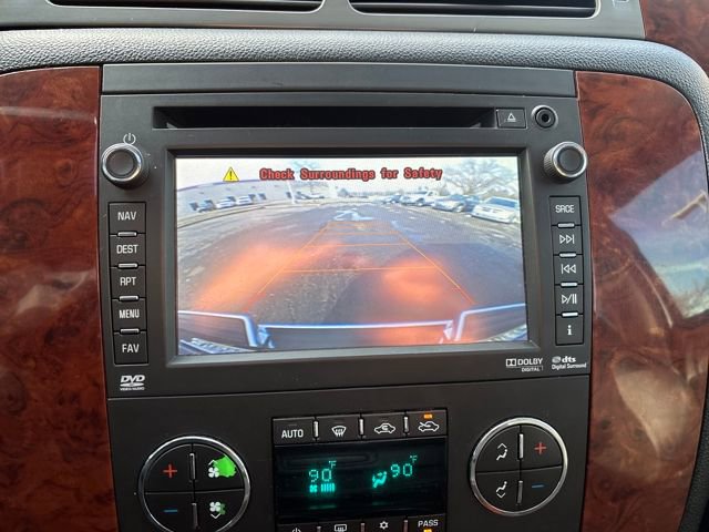 Used 2013 Chevrolet Avalanche LTZ image 21