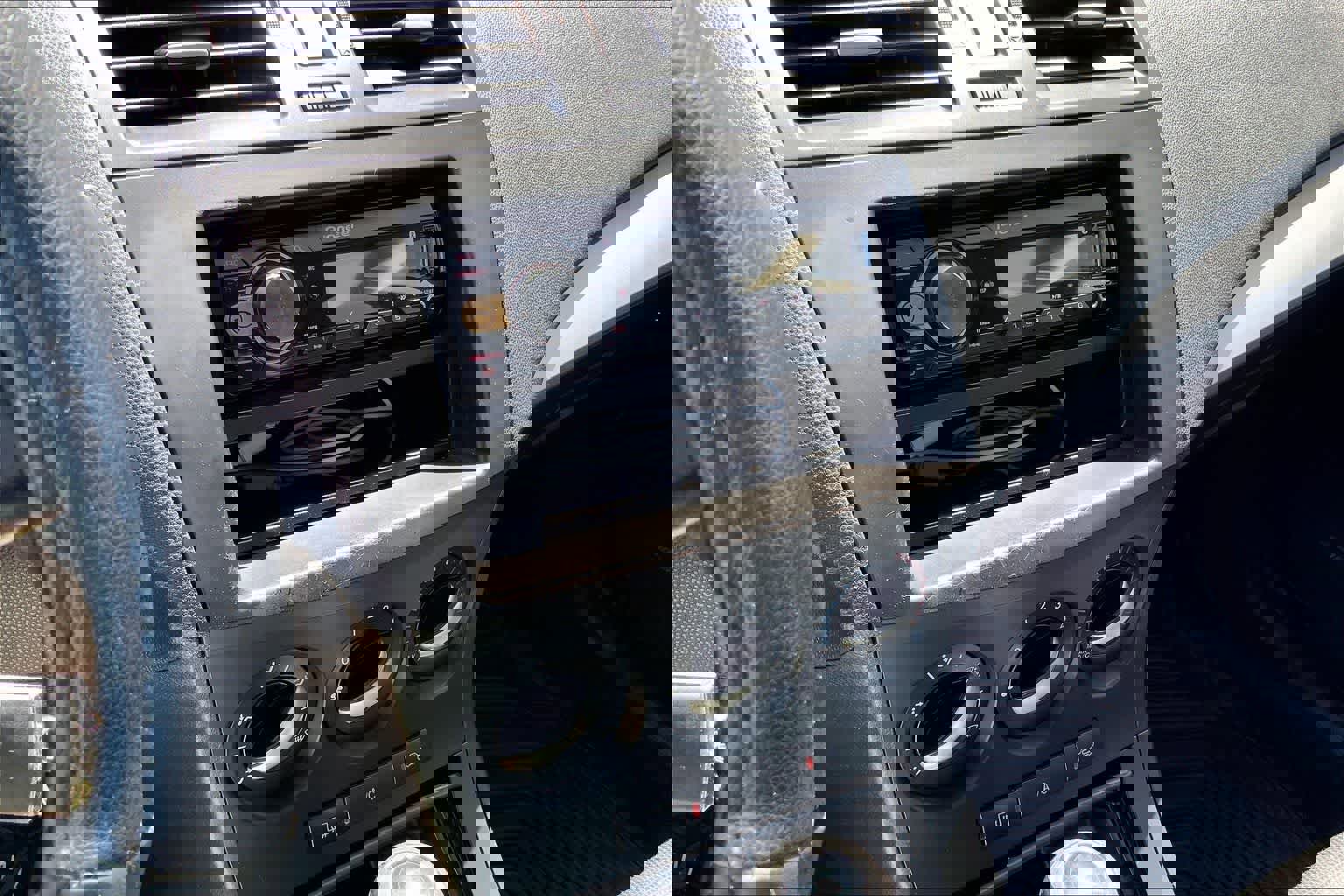 Used 2012 MAZDA MAZDA3 i Touring image 16