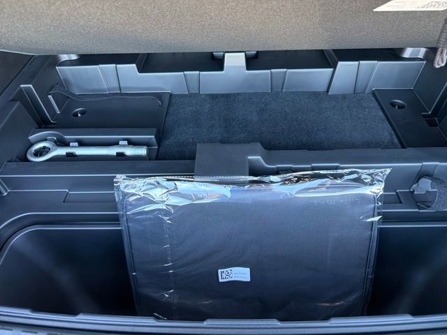 New 2026 Chevrolet Blazer EV SS w/ LPO, Blackout Package AWD/4WD image 12