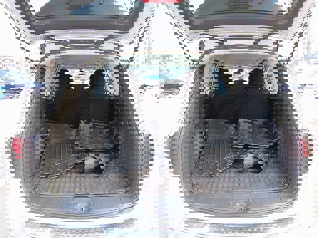 Used 2016 Nissan Pathfinder SV image 10