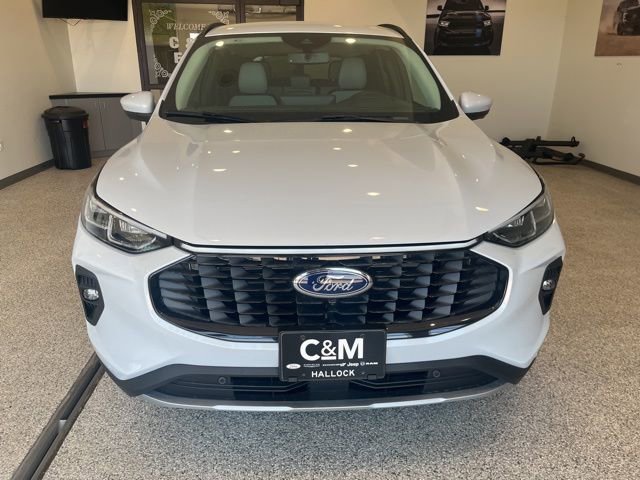 New 2025 Ford Escape SE w/ PHEV Premium Package image 2