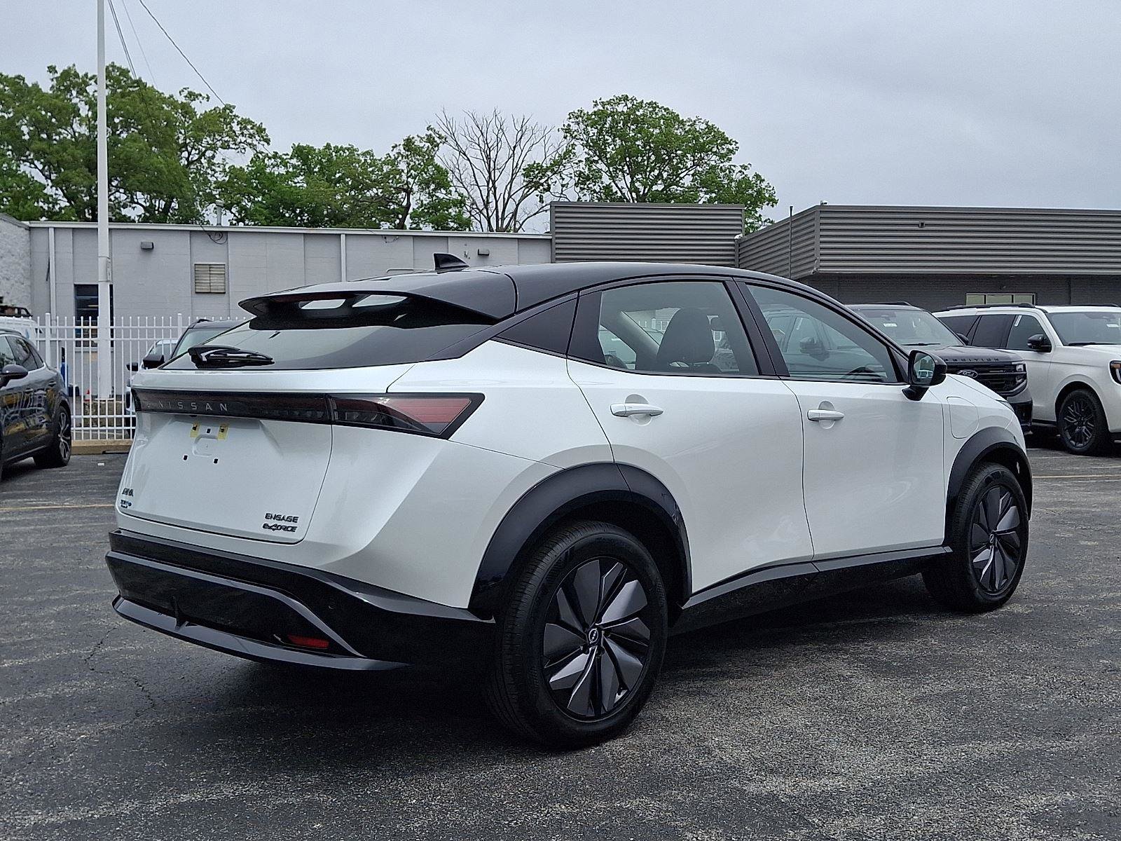 Used 2024 Nissan Ariya AWD image 6