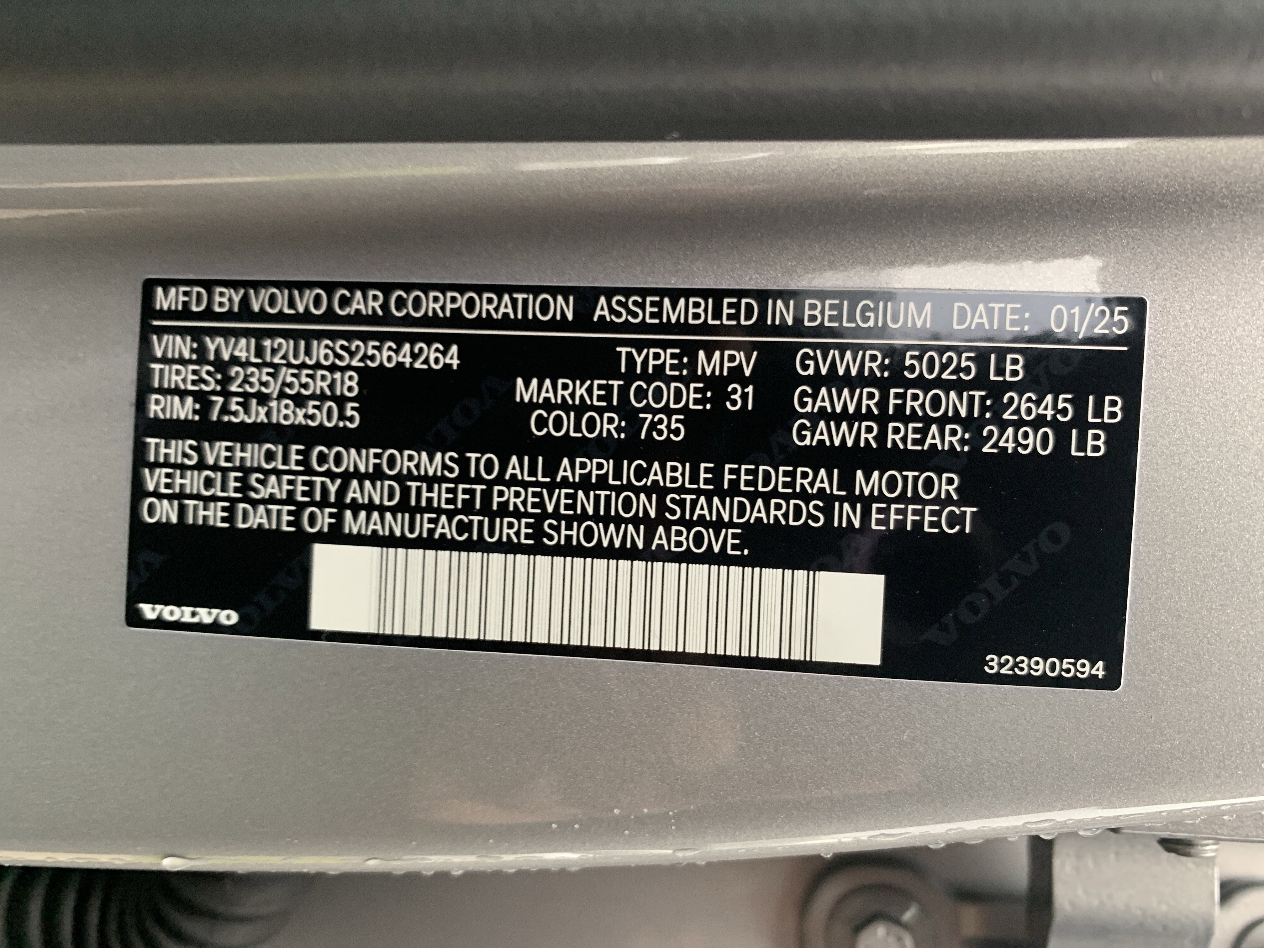 Used 2025 Volvo XC40 B5 Core image 35