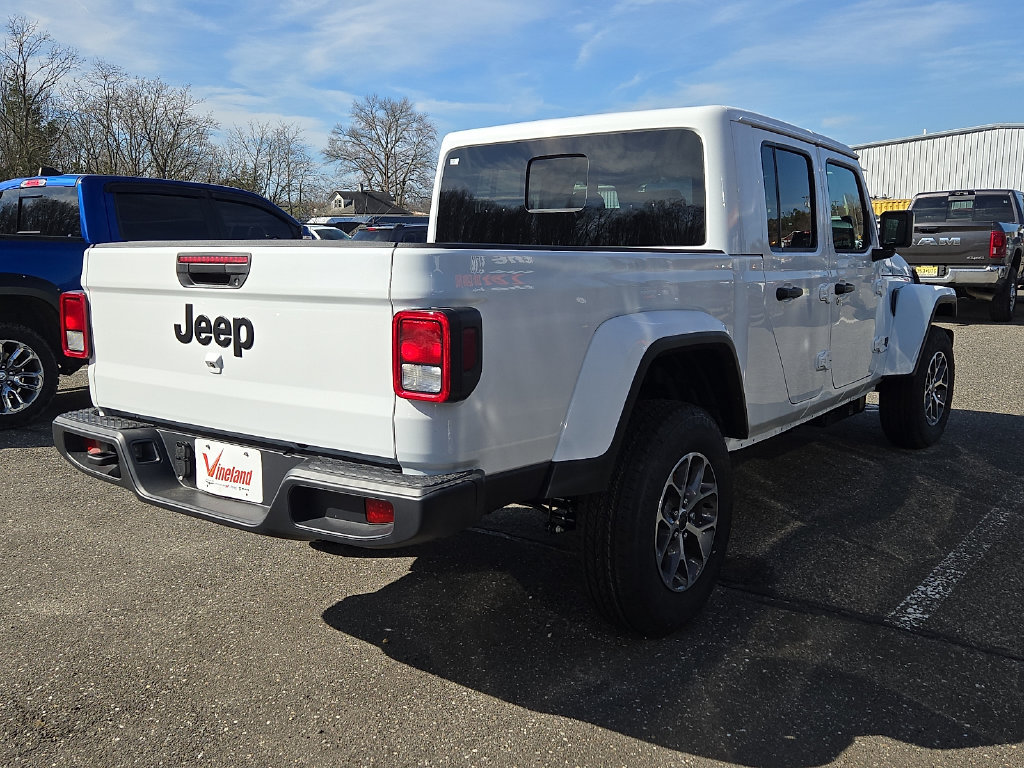 New 2026 Jeep Gladiator Sport AWD/4WD image 4