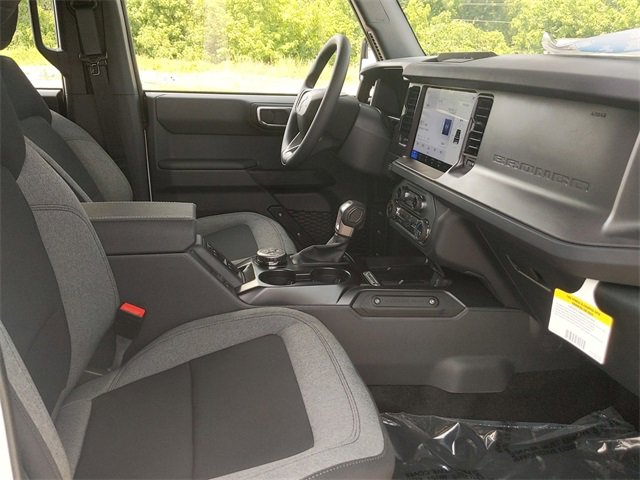 New 2025 Ford Bronco 4-Door image 35