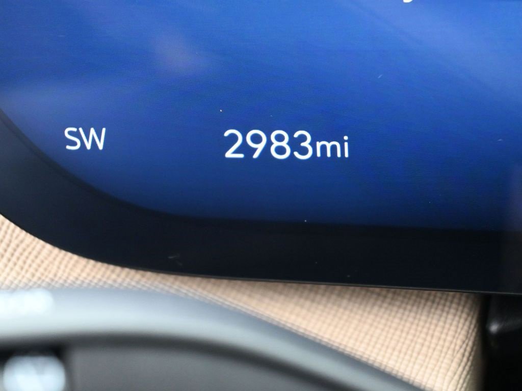 Used 2025 Buick Enclave Preferred w/ Power Package image 20