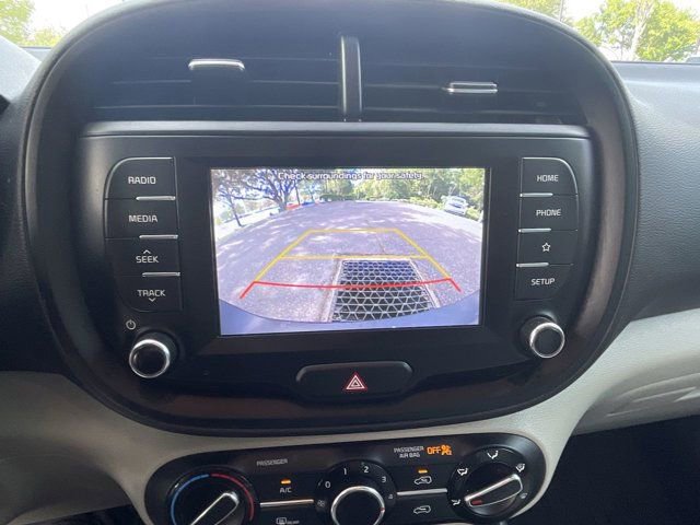 Used 2020 Kia Soul LX FWD image 20