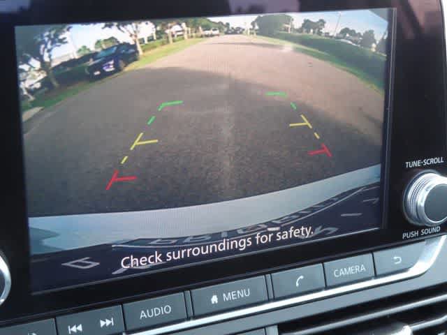 Used 2025 Nissan Altima 2.5 SV FWD image 22