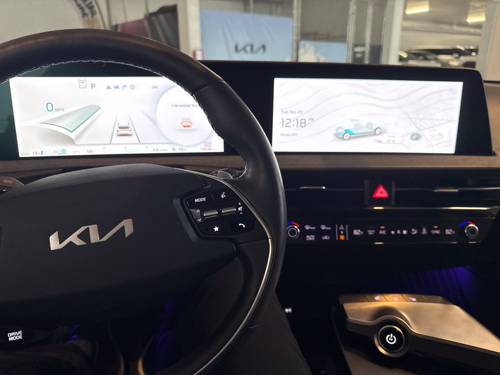 Certified 2024 Kia EV6 Light AWD/4WD image 9