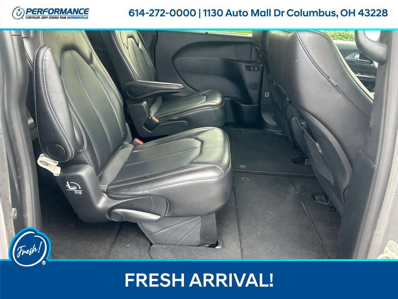 Used 2025 Chrysler Pacifica Select FWD image 15