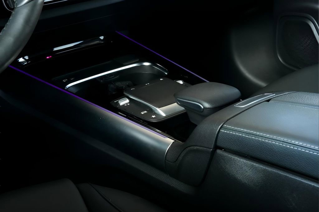 Used 2022 Mercedes-Benz GLA 250 4MATIC image 21