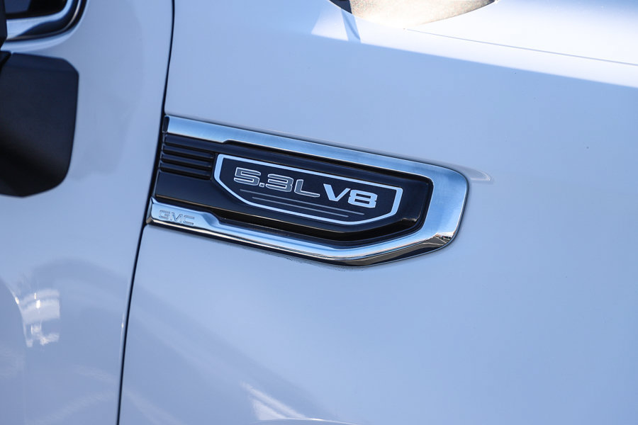 Used 2026 GMC Sierra 1500 SLT RWD image 6