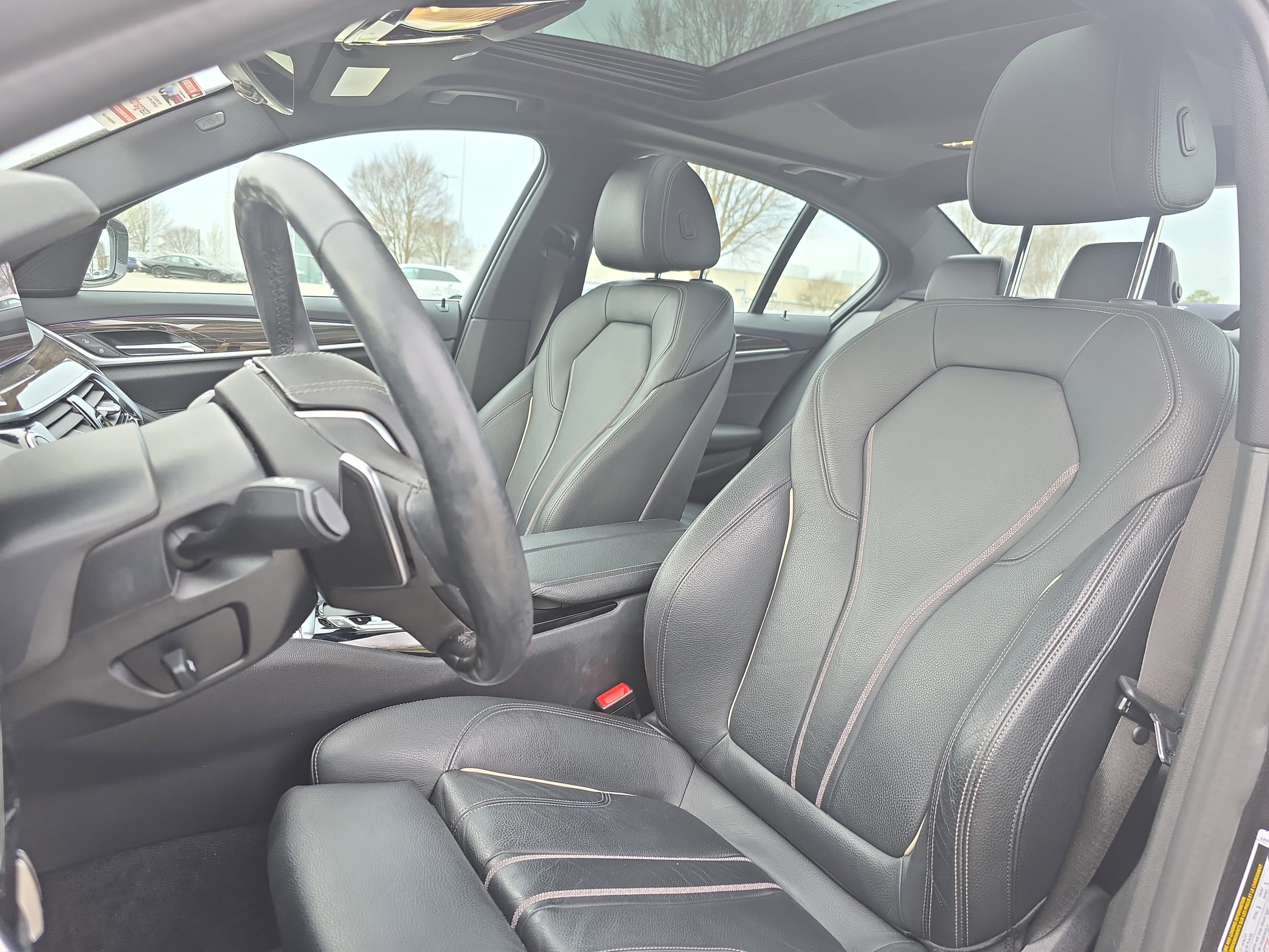 Used 2019 BMW 530i xDrive w/ Convenience Package image 15