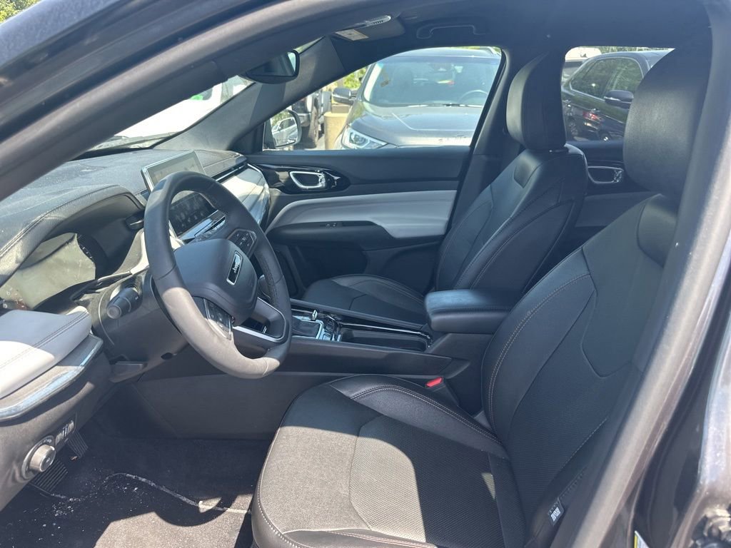 Used 2023 Jeep Compass Limited AWD/4WD image 10
