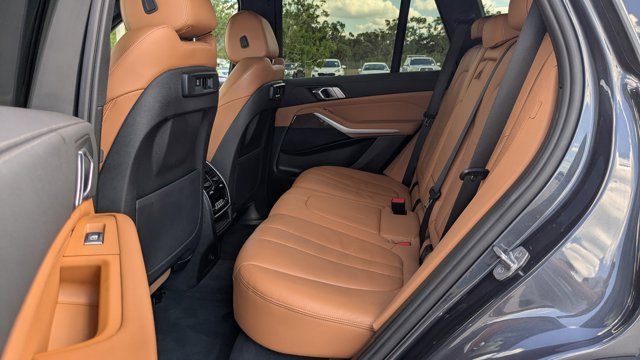 Used 2021 BMW X5 xDrive45e w/ Parking Assistance Package image 16