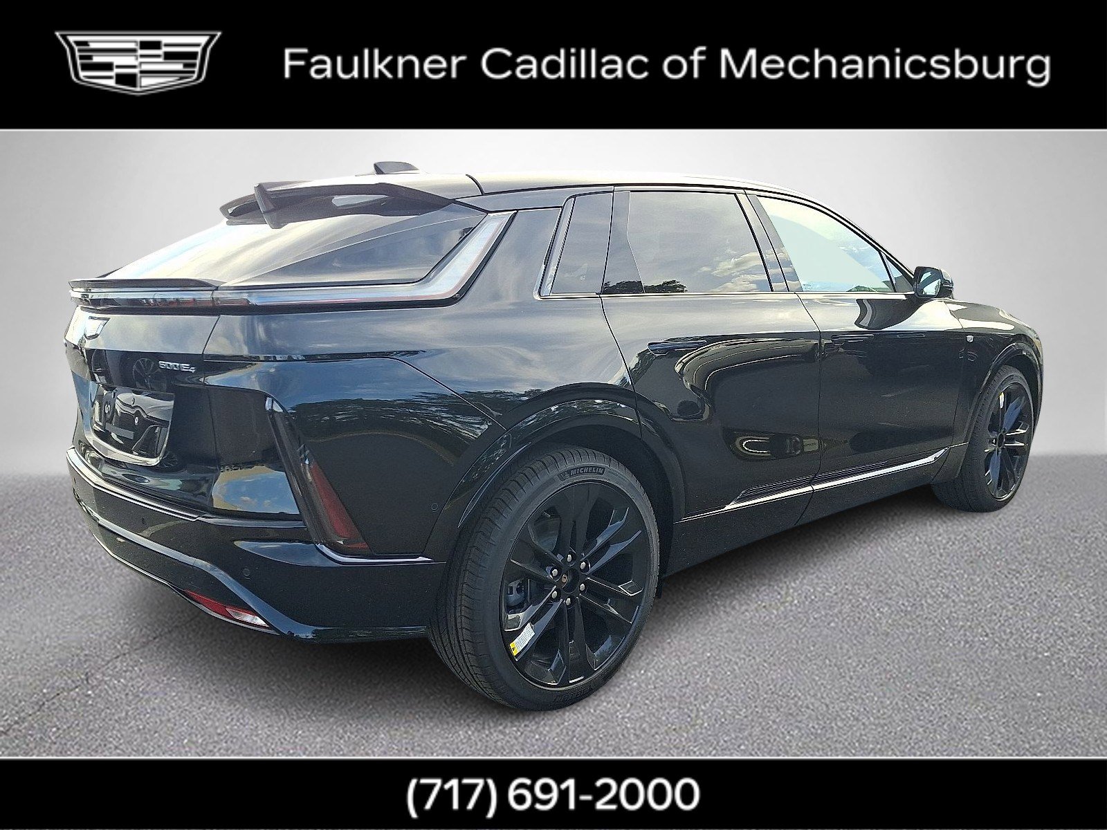 New 2026 Cadillac Lyriq Sport w/ LPO, Blue Accent Package image 4