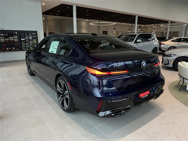 New 2025 BMW 760i xDrive image 4