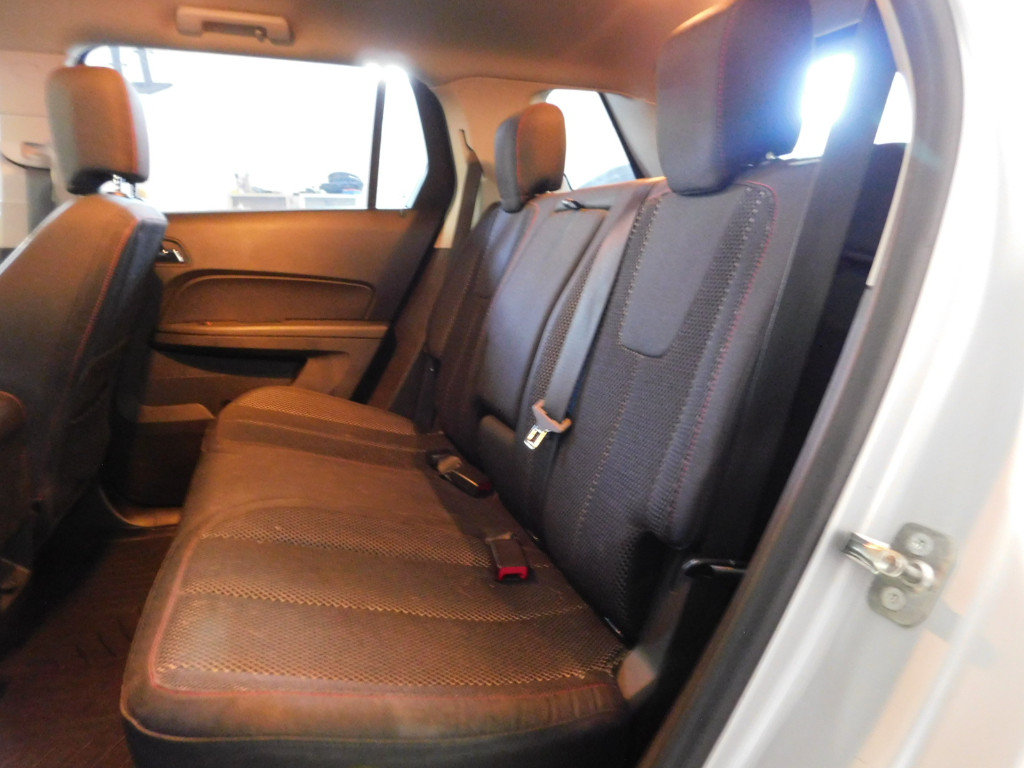 Used 2015 GMC Terrain SLE w/ Convenience Package AWD/4WD image 9
