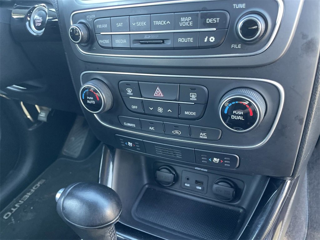 Used 2014 Kia Sorento SX w/ 3rd Row Package image 28