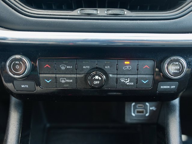 Used 2022 Jeep Compass Limited w/ (RED) Package image 24