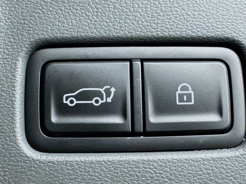 Used 2025 Hyundai Santa Fe Calligraphy image 33