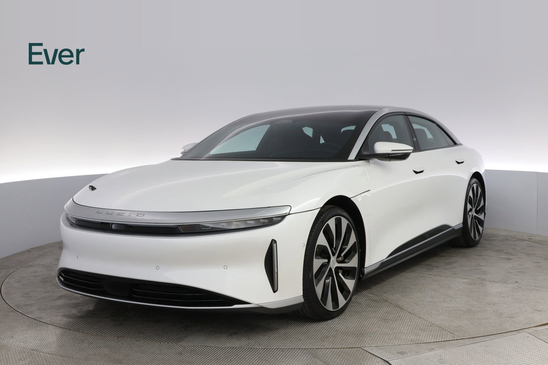 Used 2023 Lucid Air Touring image 2