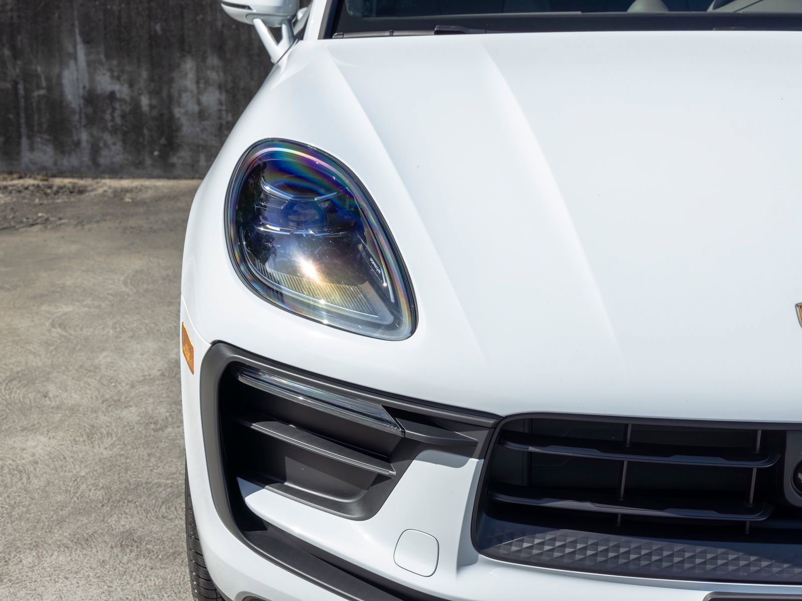 Certified 2026 Porsche Macan image 14
