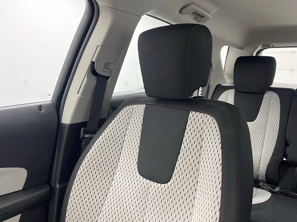 Used 2011 Chevrolet Equinox LS FWD image 31
