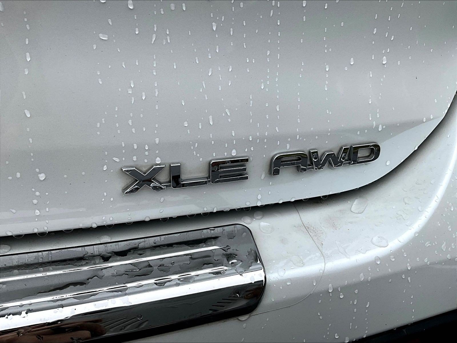 Used 2024 Toyota Highlander XLE AWD/4WD image 24