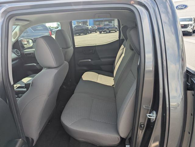 Used 2023 Toyota Tacoma SR5 AWD/4WD image 10