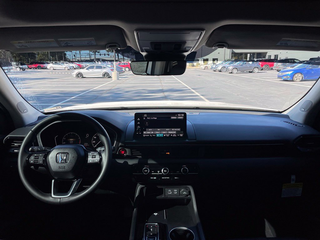 Certified 2025 Honda Pilot Touring image 10