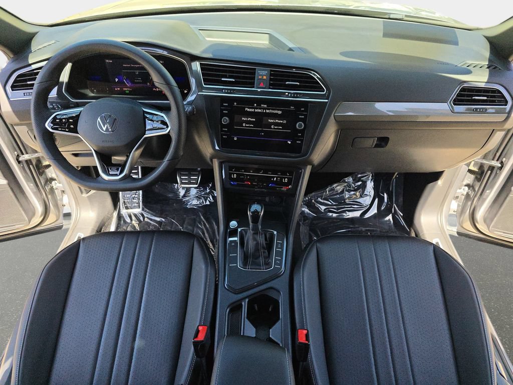 Used 2022 Volkswagen Tiguan SE R-Line FWD image 10