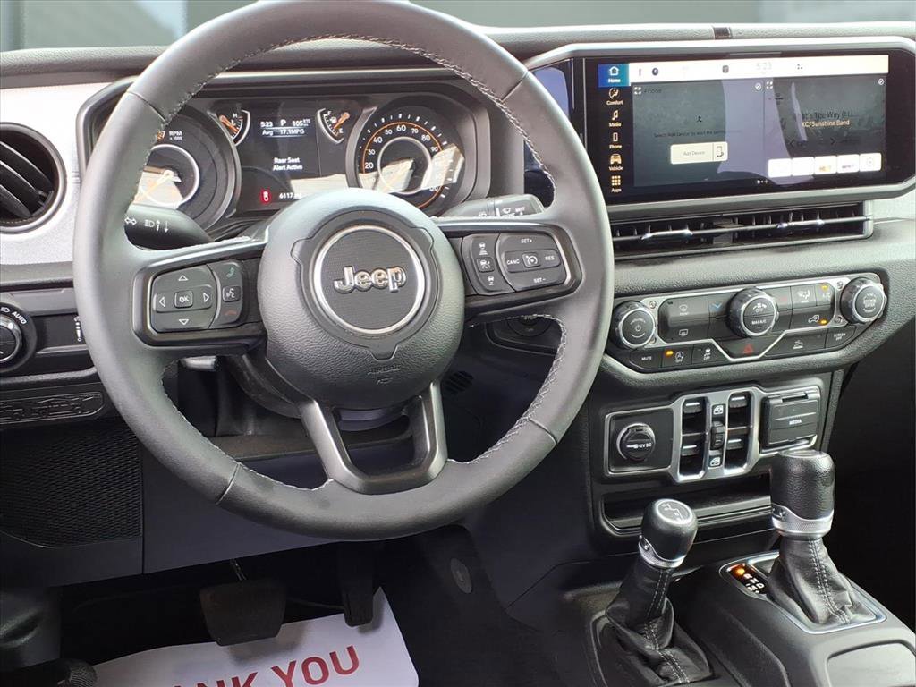 Used 2025 Jeep Gladiator Sport AWD/4WD image 14