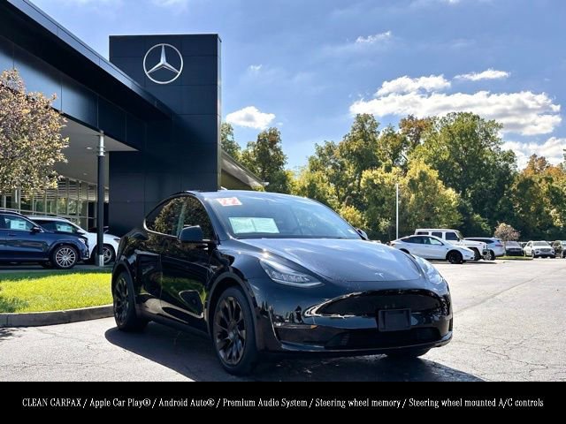Used 2022 Tesla Model Y Long Range image 1