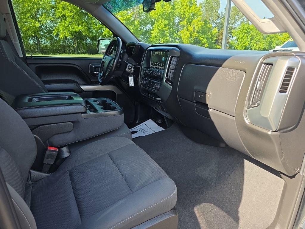 Used 2019 Chevrolet Silverado 1500 LT AWD/4WD image 10