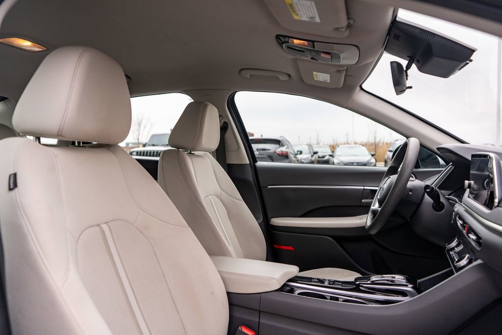 Used 2023 Hyundai Sonata SEL w/ Preferred Accessory Package image 12
