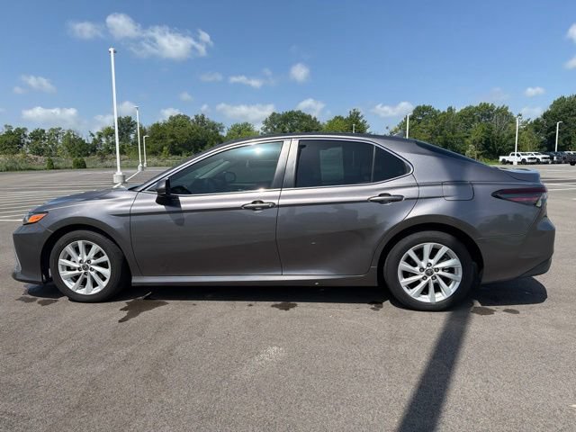 Used 2022 Toyota Camry LE FWD image 12