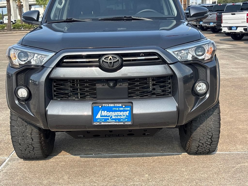 Used 2022 Toyota 4Runner SR5 Premium AWD/4WD image 5