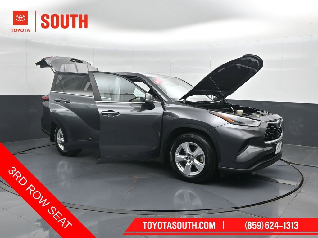 Used 2023 Toyota Highlander L FWD image 58