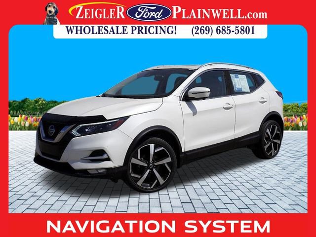 Used 2020 Nissan Rogue Sport SL image 1