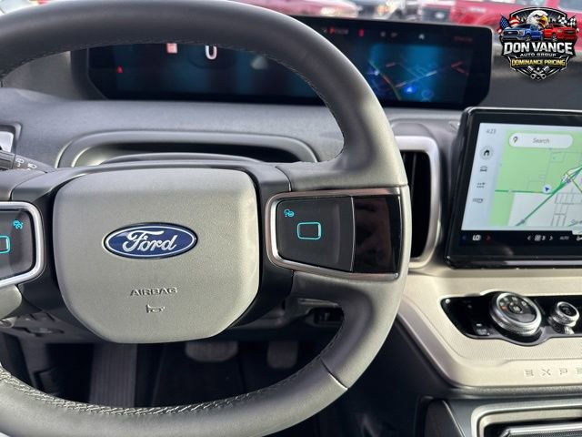 Used 2025 Ford Expedition Active AWD/4WD image 15