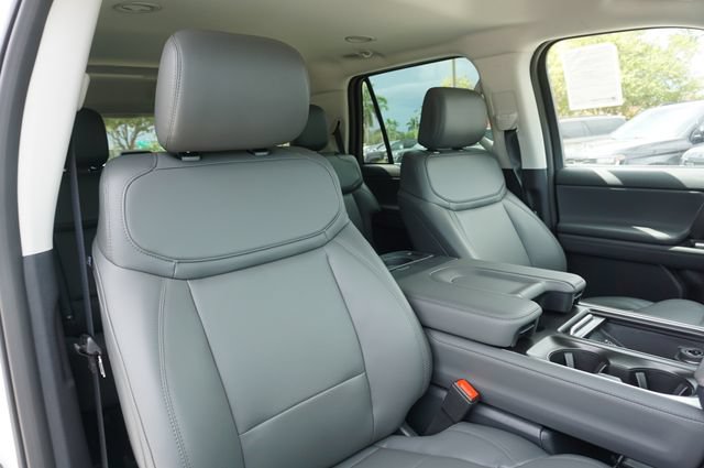 New 2027 Ford Expedition Active RWD image 2