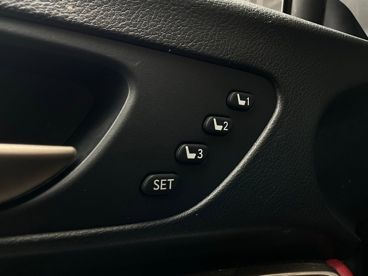 Used 2015 Lexus RC 350 w/ F Sport w/Summer Tires image 22