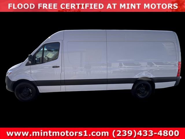 Used 2025 Mercedes-Benz Sprinter 2500 image 7
