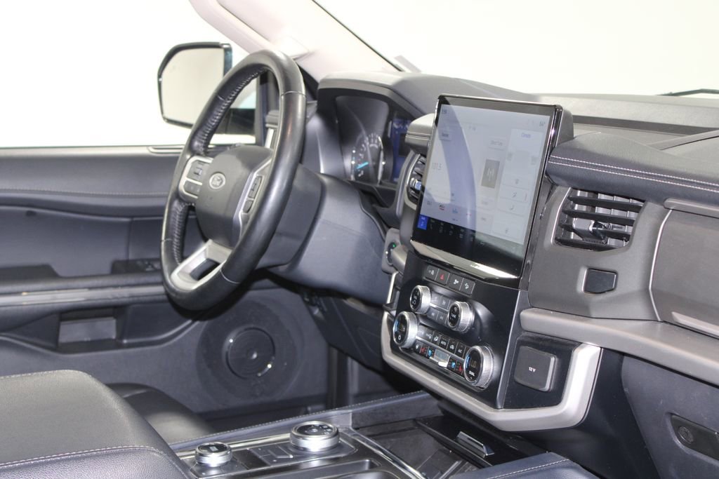 Used 2024 Ford Expedition Max XLT image 34