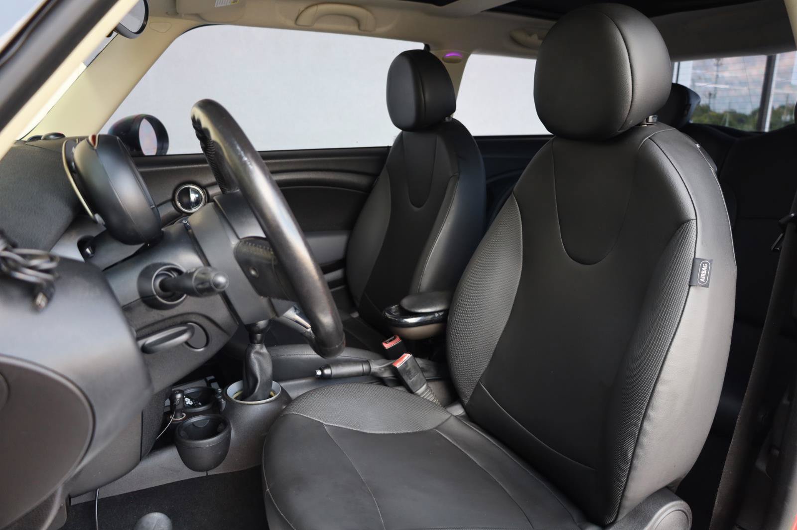 Used 2011 MINI Cooper Hardtop FWD image 15