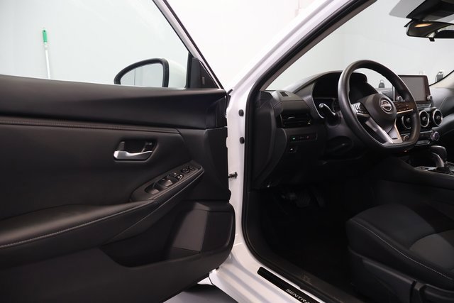 Used 2024 Nissan Sentra SV FWD image 8