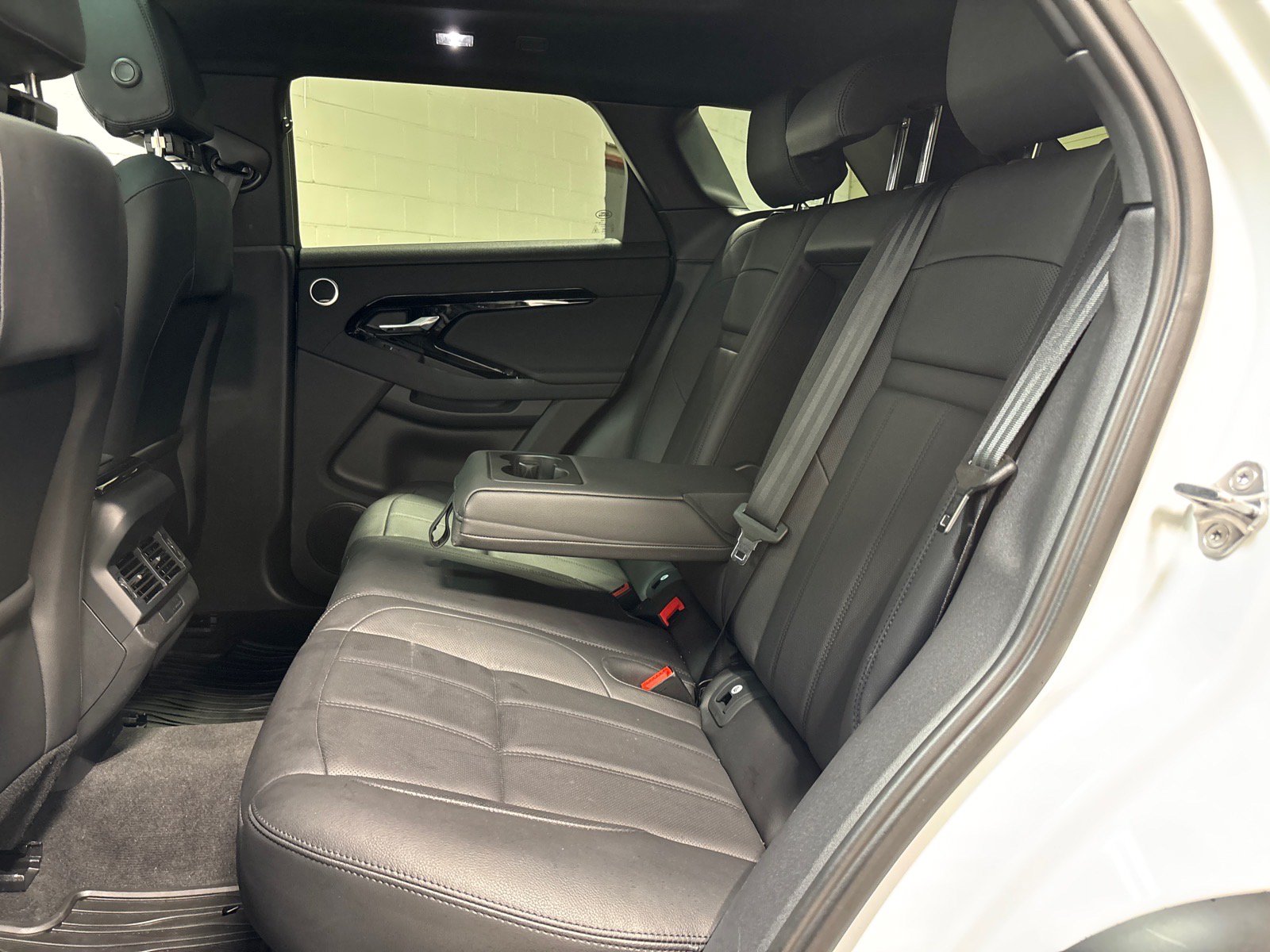 Used 2026 Land Rover Range Rover Evoque S AWD/4WD image 27